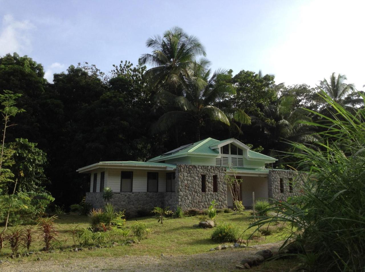 Вілла Citrus Creek Plantation La Plaine Екстер'єр фото